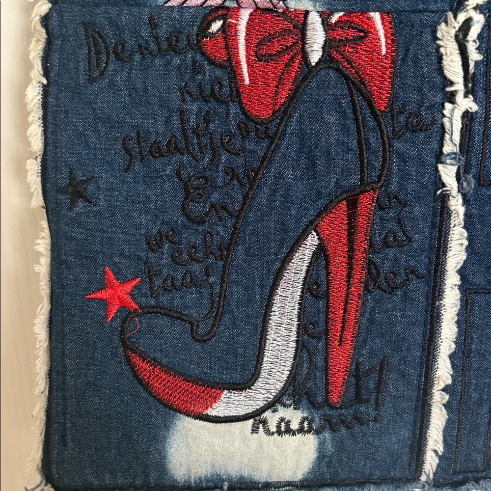 Stylish Denim Tote with embroidery lips, heels, balloons with Black Handles - Picture 3 of 10